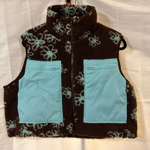 Brown cropped faux fur fleecy xl vest womens cider NWT turquoise front pockets‍‍